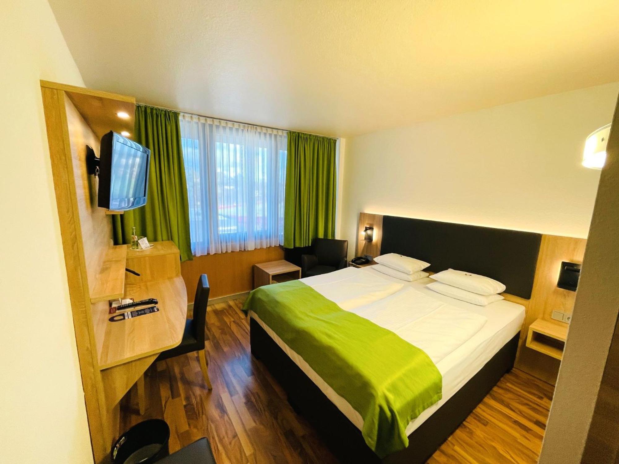 Arvena Messe Hotel Нюрнберг Экстерьер фото
